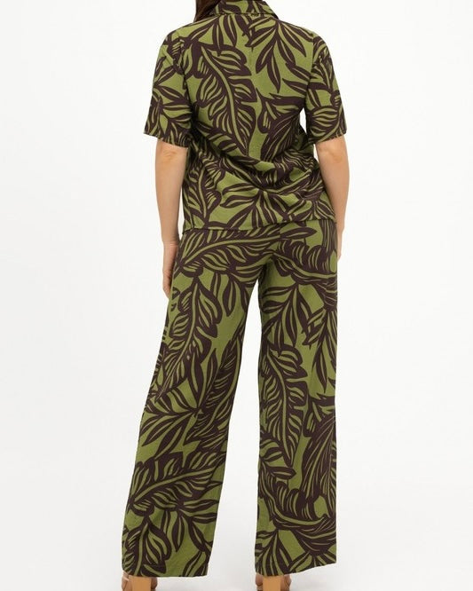 Green/Ivory  2 pc set