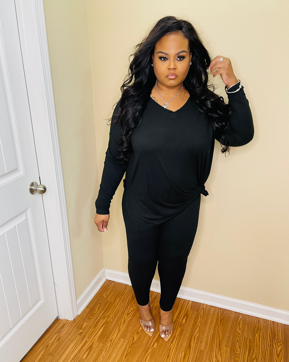 Black V-Neck Plus Slit Set