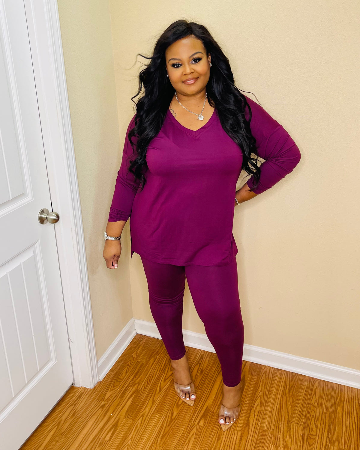 Eggplant V-Neck Plus Slit Set